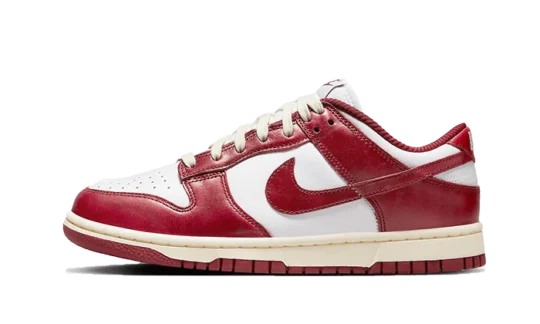 Nike Dunk Low Vintage Team Red (W)